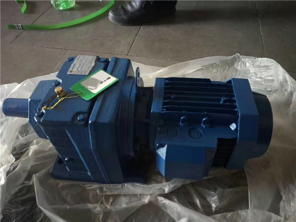 R87減速機(jī)，R87DRE90減速機(jī)
