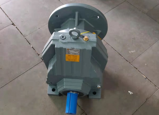 帶動(dòng)36T噸的減速機(jī),提升機(jī)減速機(jī),35000W伺服電機(jī)減速機(jī)