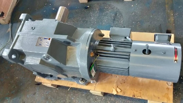 13HP馬力電機K系列減速機