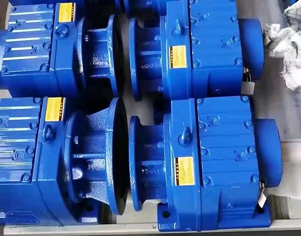 自動折頁機(jī)伺服電機(jī)減速機(jī)選型手冊資料樣本下載,自動折頁機(jī)減速機(jī),伺服減速機(jī)樣本